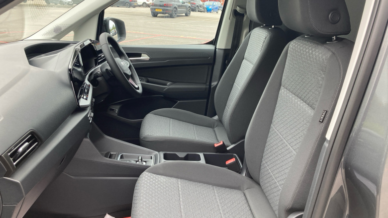 Ford Transit Connect 250 L2 Petrol 1.5 EcoBoost PHEV 150 Limited Van Auto